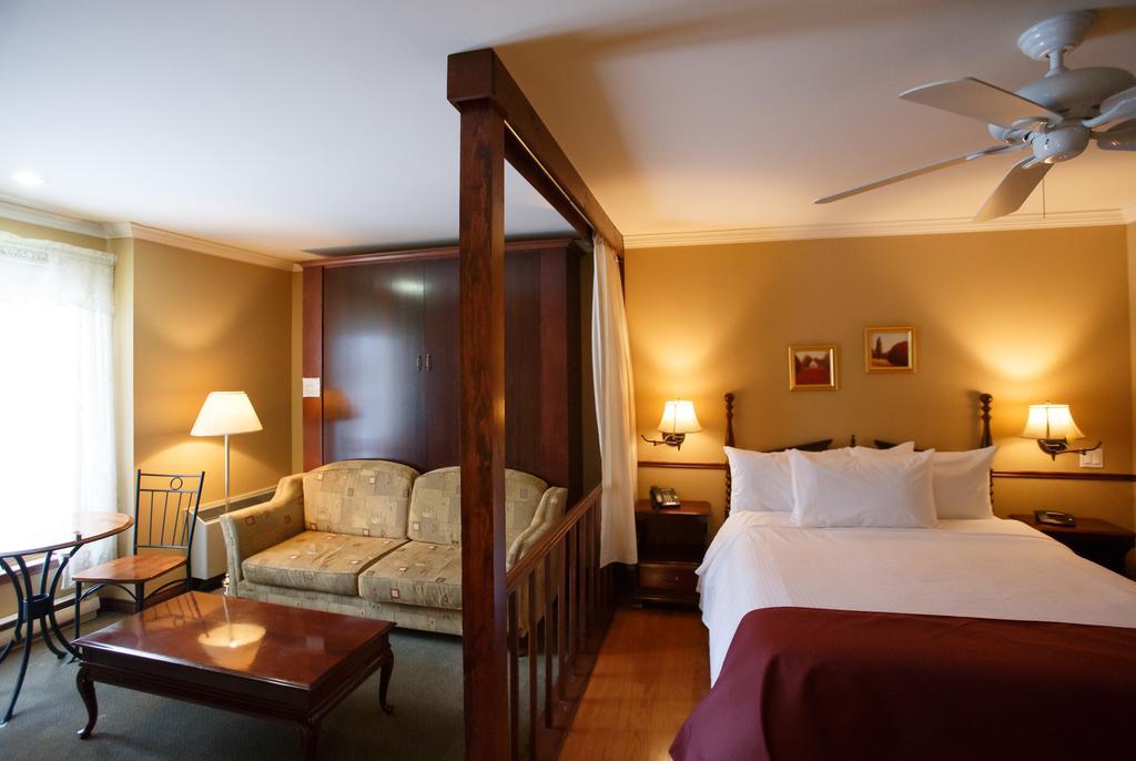 Relais St-Denis Hotel Saint-Sauveur-des-Monts Quarto foto